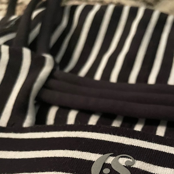 Black Striped Sports Bra Top XS A65 - Picture 4 of 4